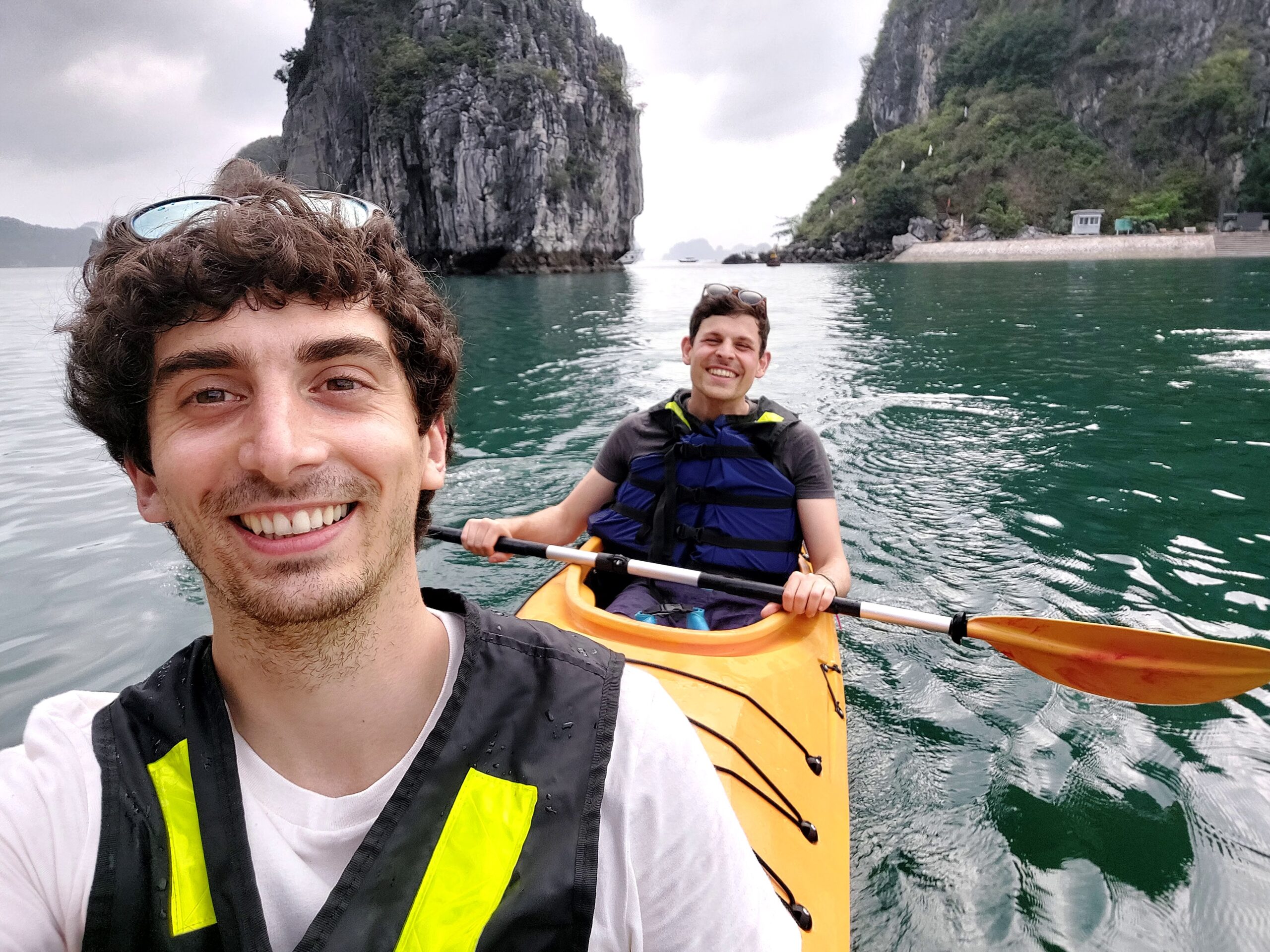 kayaking ha long bay